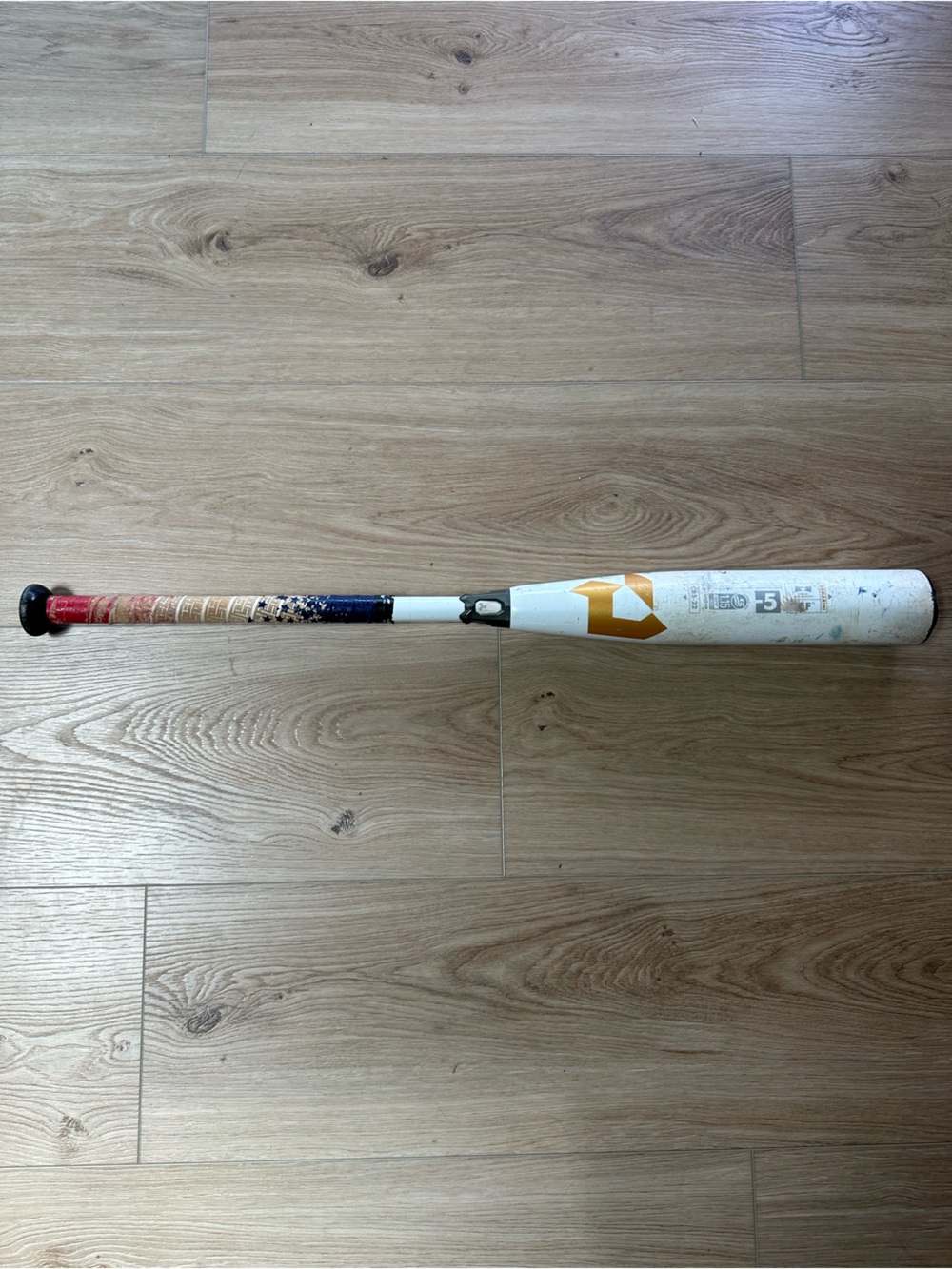 2022 DeMarini CF (model CB5-22) USSSA baseball bat with a -5 drop 31”